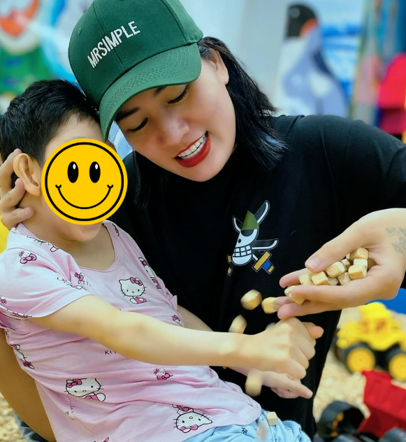 Minh Cúc chuẩn bị tinh thần cho ngày con ra đi