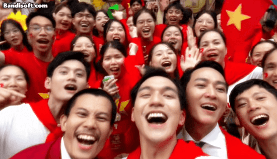 Vô số khán giả đón chào dàn cast