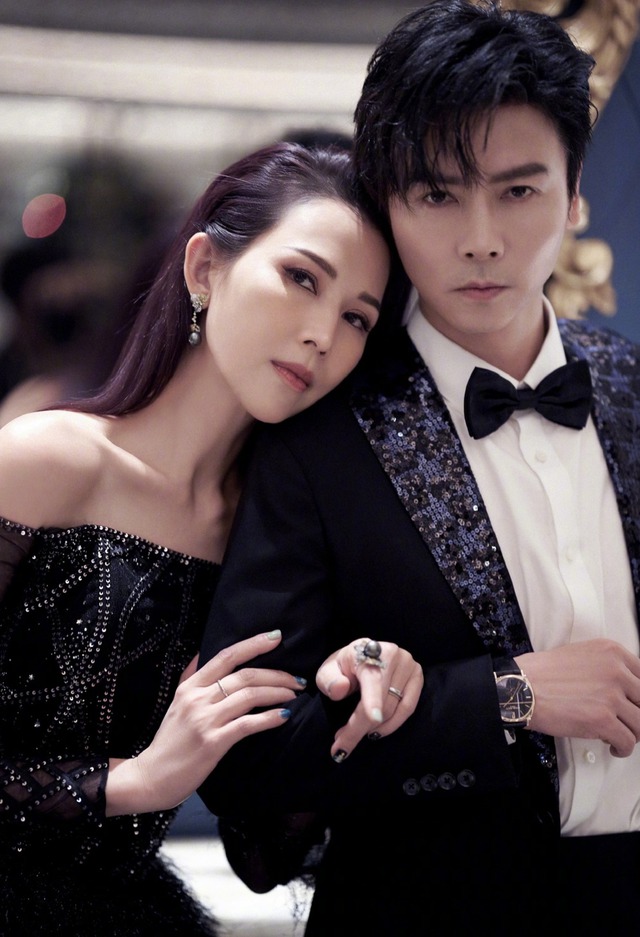 Trương Tấn bên cạnh Thái Thiếu Phân hạnh phúc