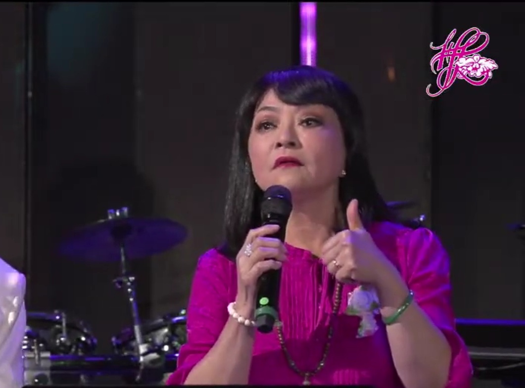 Chân dung nữ danh ca Hương Lan