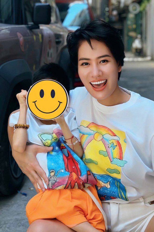 Bé Tú Minh không thể tự vận động