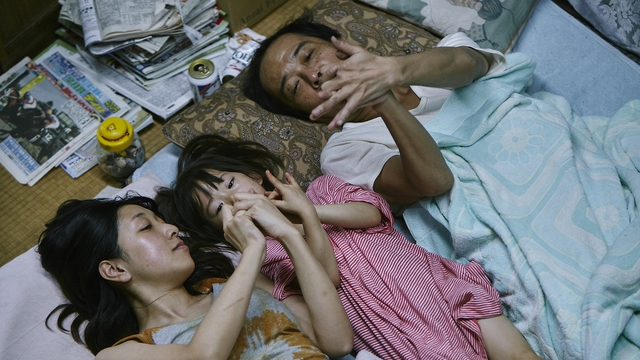 Gia đình trong phim Shoplifters Nhật Bản