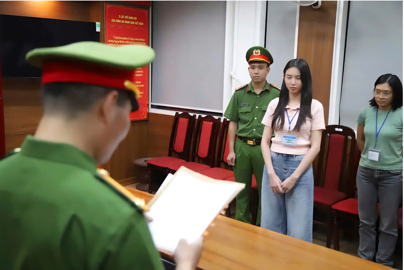 Bị can Nguyễn Thúc Thùy Tiên