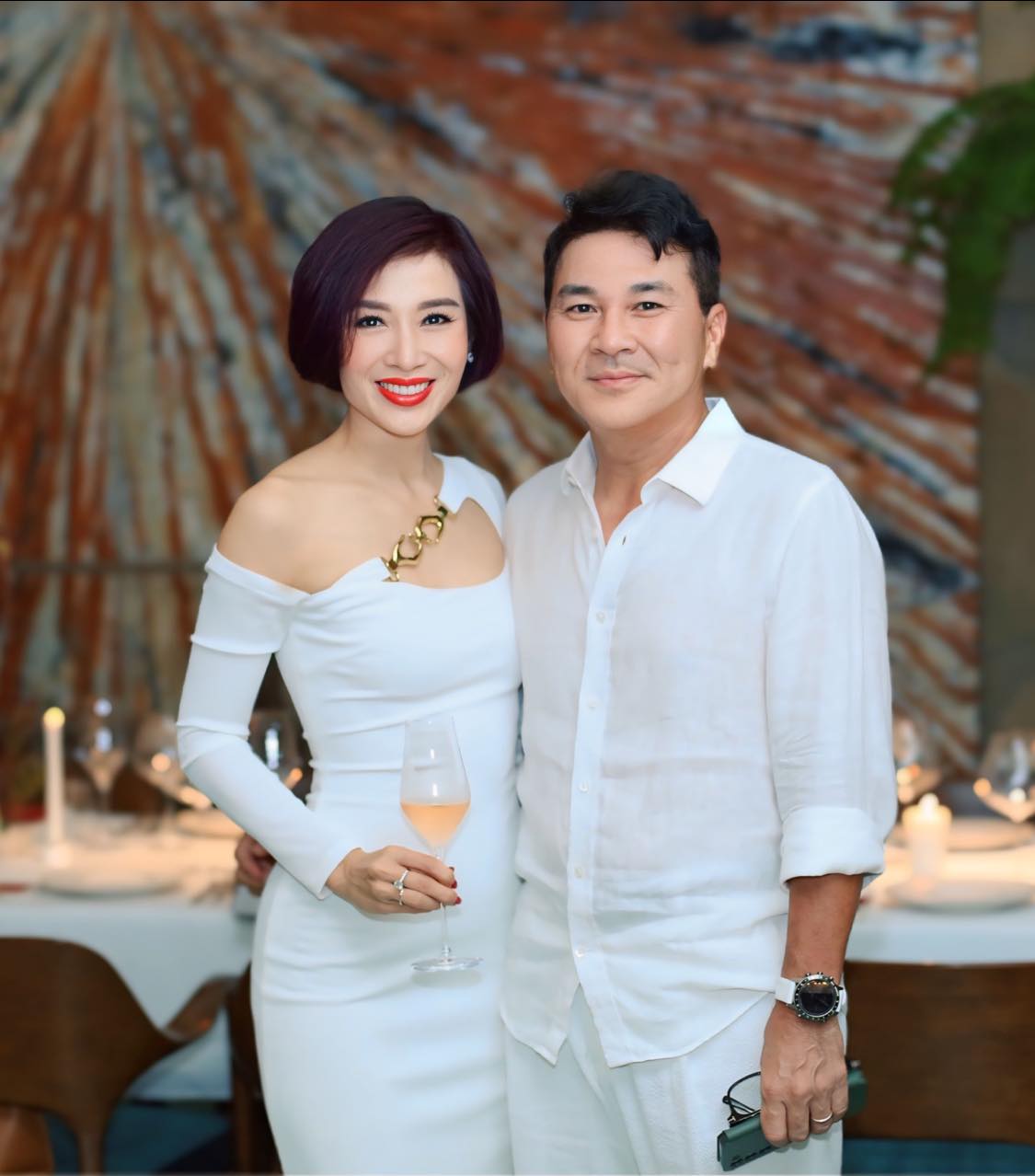 Thu Hương bên chồng và các con