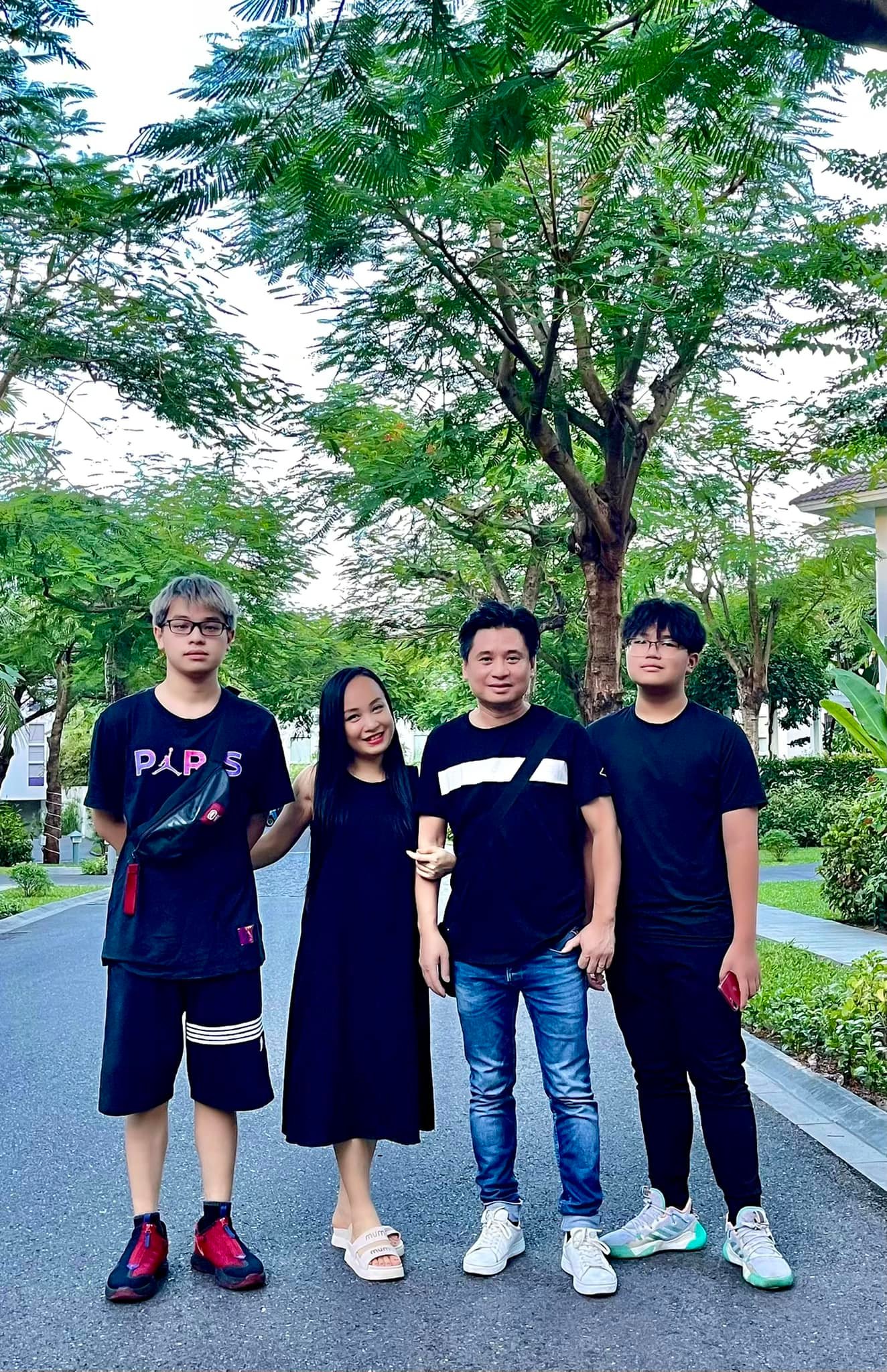 Tổ ấm hạnh phúc của vợ chồng NSND Thu Huyền