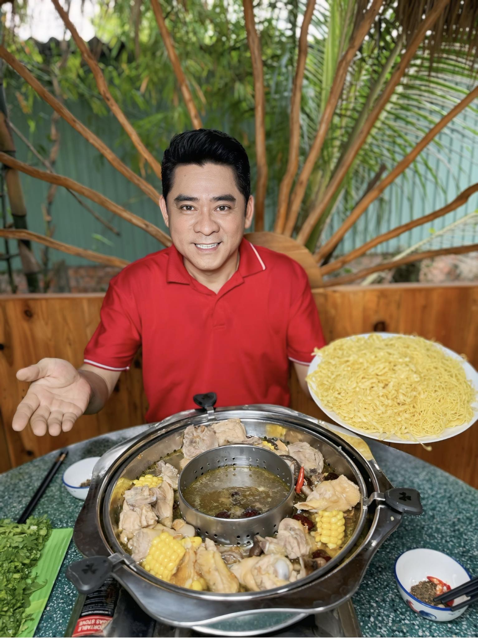 Huỳnh Anh Tuấn thông báo đóng băng tài khoản MXH