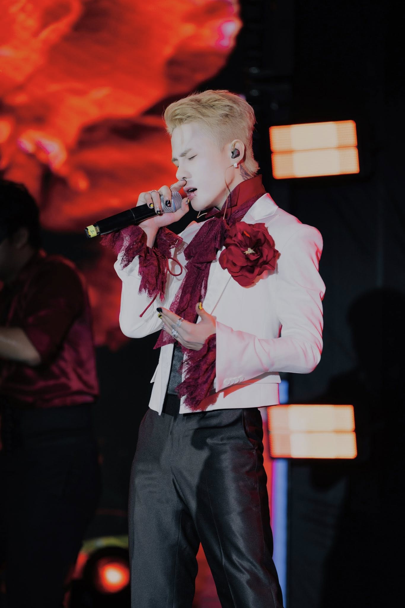 Sở VH&TT Hà Nội làm việc với BTC show Moonlit Childhood liên quan đến ca khúc phản cảm của Jack Sở VH&TT Hà Nội làm việc với BTC show Moonlit Childhood