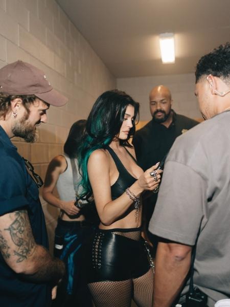 Kylie Jenner bị chỉ trích chiêu trò