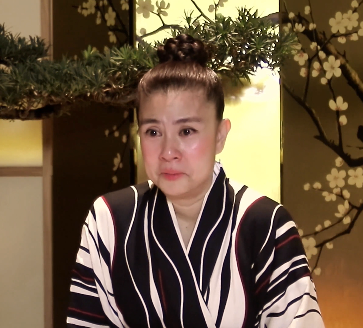 Nữ diễn viên bật khóc nhớ về biến cố cuộc đời Kim Thư xúc động khi nhắc lại giai đoạn khó khăn