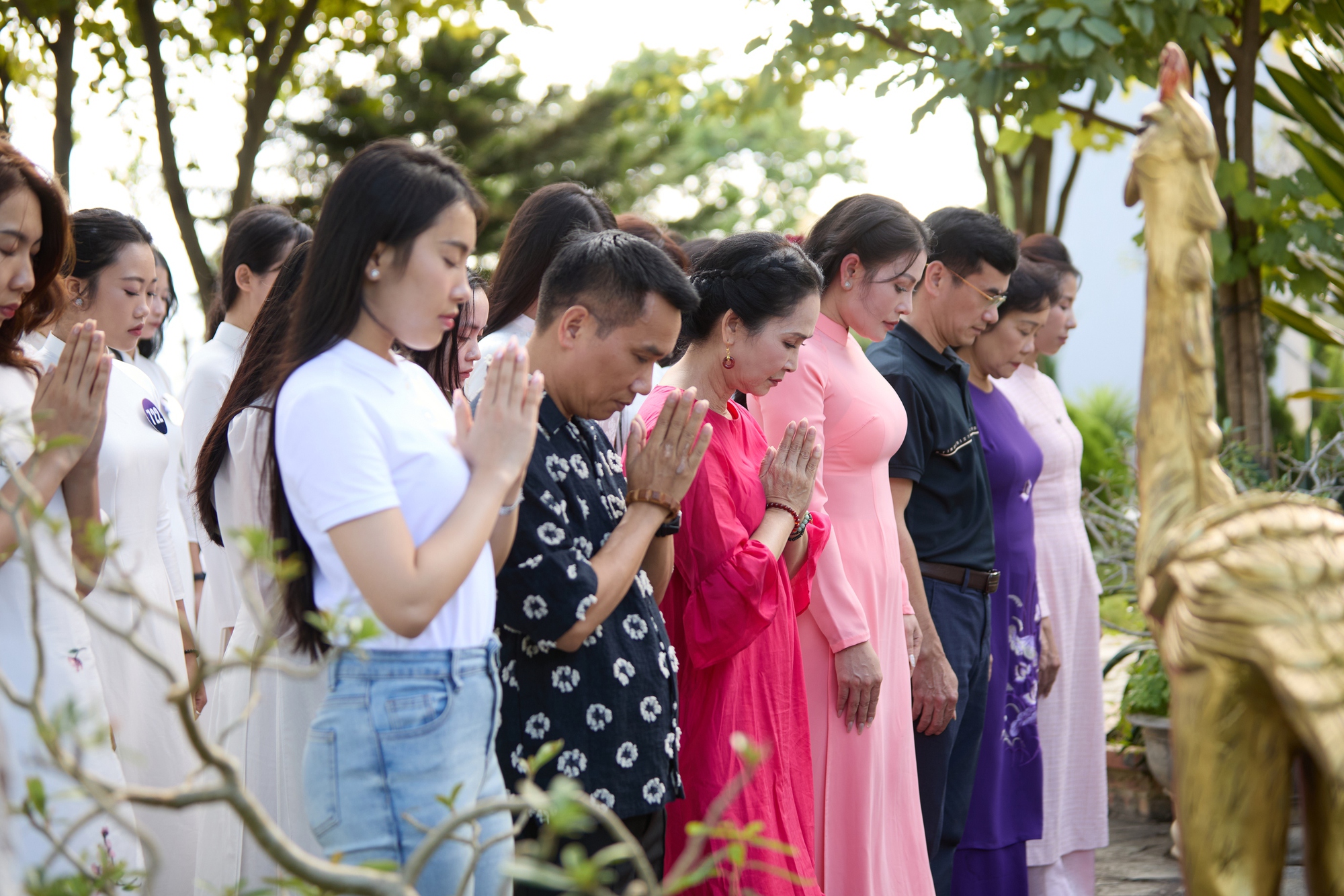 Ban giám khảo, Ban tổ chức và thí sinh