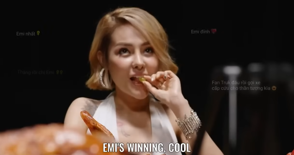 Cảnh nóng 1 phút trong phim LIVE