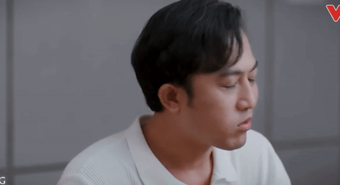 Đăng nổi cáu khi đang nhai cơm