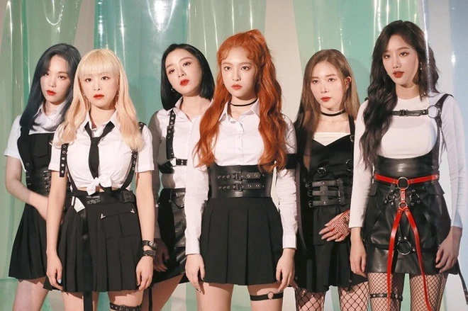 Sự hết thời của 1 ngôi sao: Làm gì cũng gây ngứa mắt, chiêu trò “tẩy trắng” nhìn thôi đã mệt- Ảnh 3. Dù lên tiếng phủ nhận cáo buộc nhưng scandal khiến nhóm April tan rã