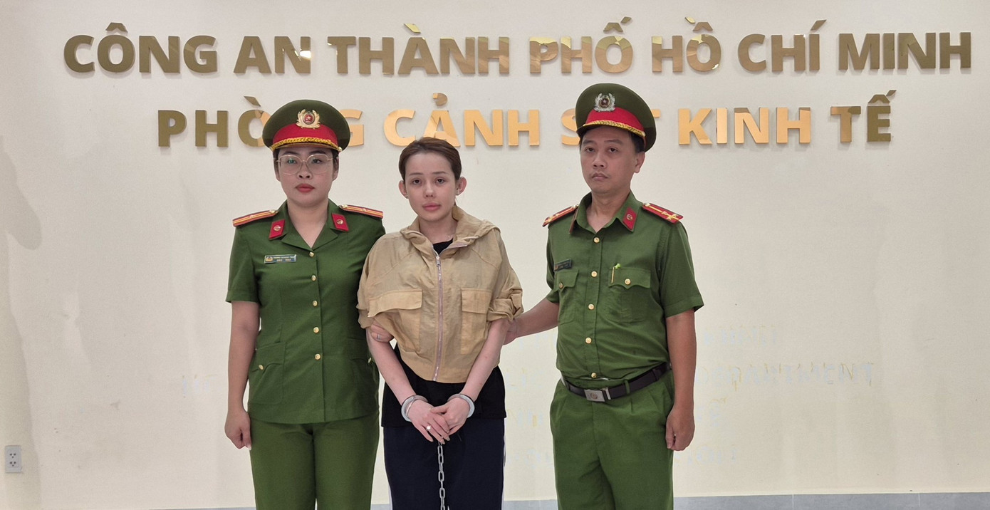 Hình ảnh Ngân 98 khi bị bắt