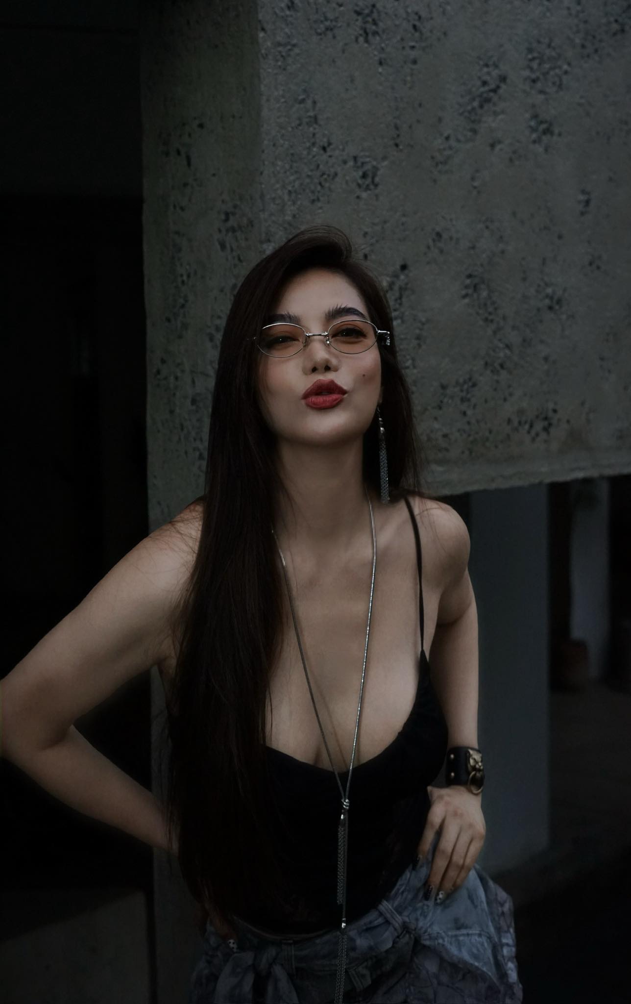 Nữ nghệ sĩ trẻ trung như gái đôi mươi