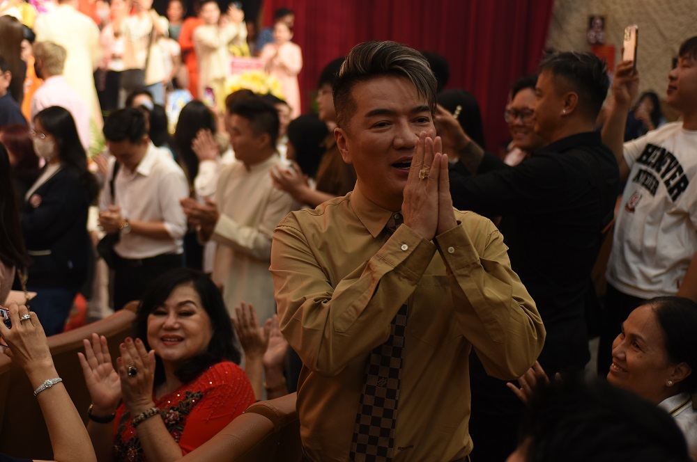 Ca sĩ Đàm Vĩnh Hưng tại buổi lễ