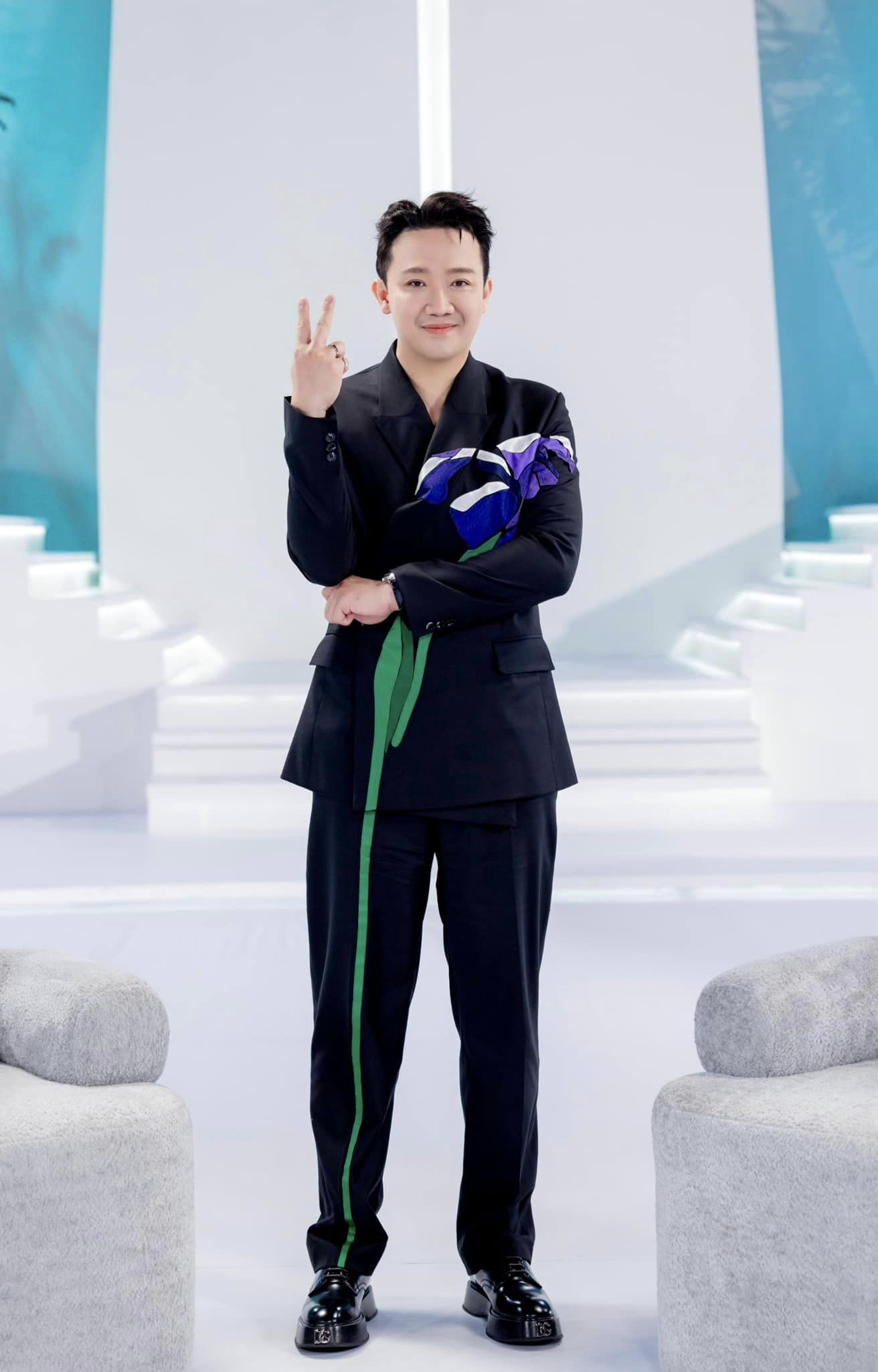 Với sự xuất hiện dày đặc hiện tại, cư dân mạng suy đoán Trấn Thành là MC tiền tỷ mỗi tuần