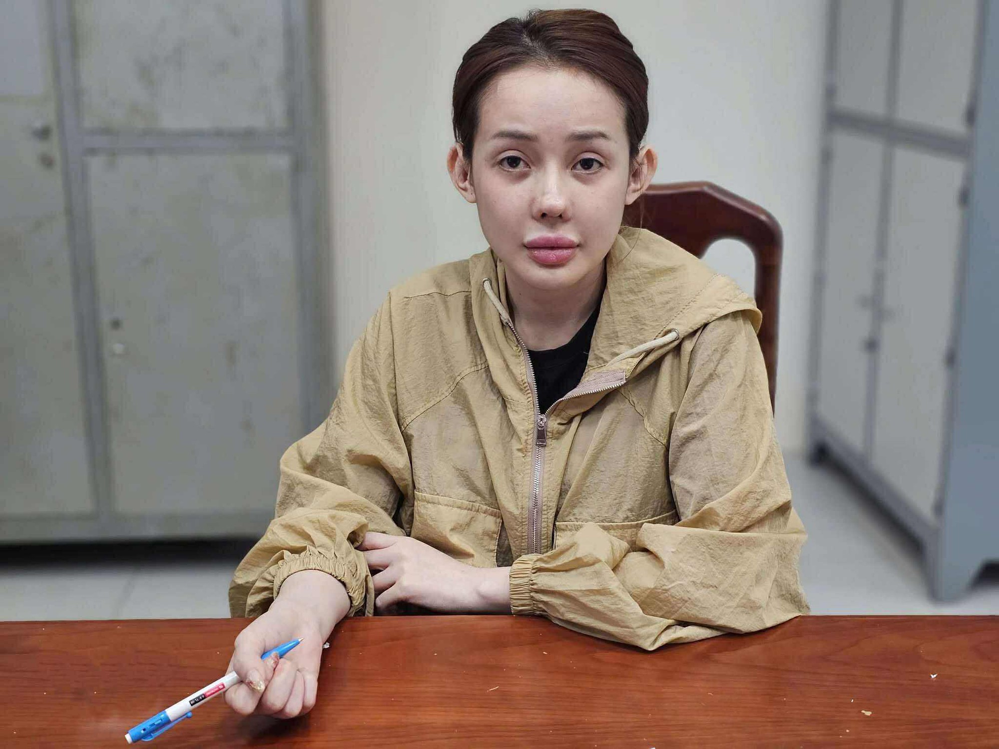 Ngân 98 bị khởi tố liên quan đến vụ sản xuất, buôn bán hàng giả là thực phẩm và đưa hối lộ Ngân 98 bị khởi tố các tội danh nghiêm trọng