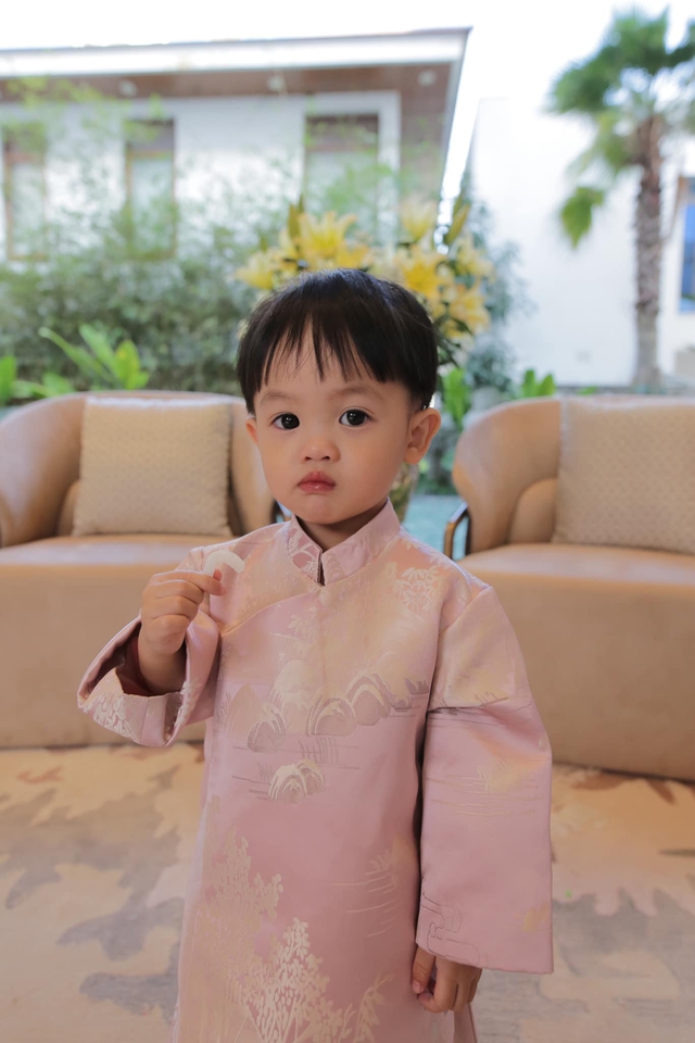 Con trai thứ 2 nhà Cường Đô La