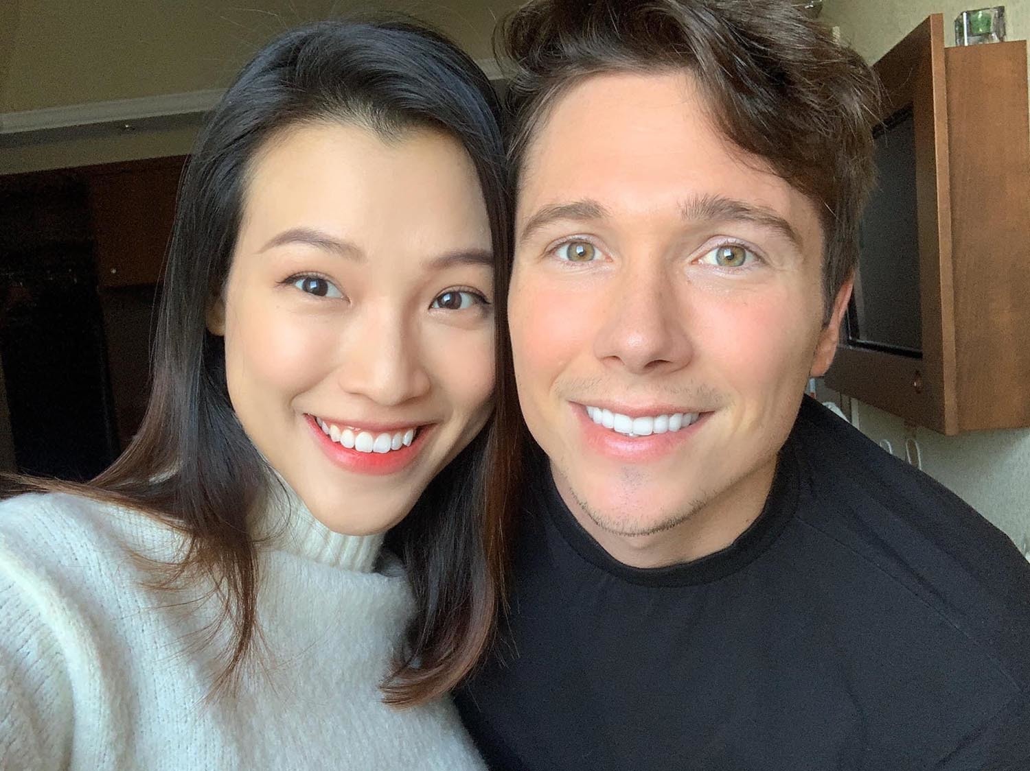 Hoàng Oanh cùng chồng cũ bên con trai