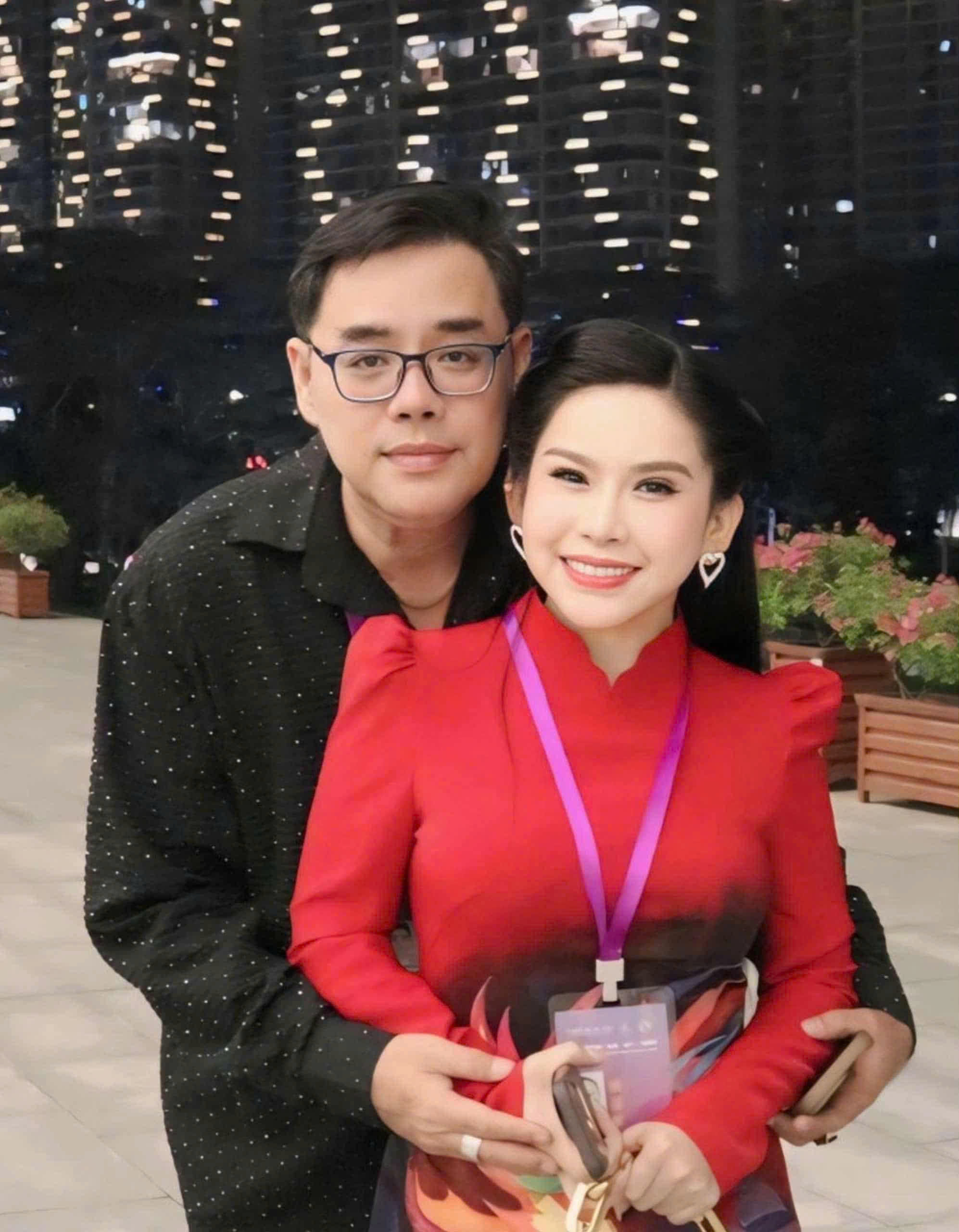 Đạo diễn Lê Nguyên Đạt và nghệ sĩ Bình Tinh