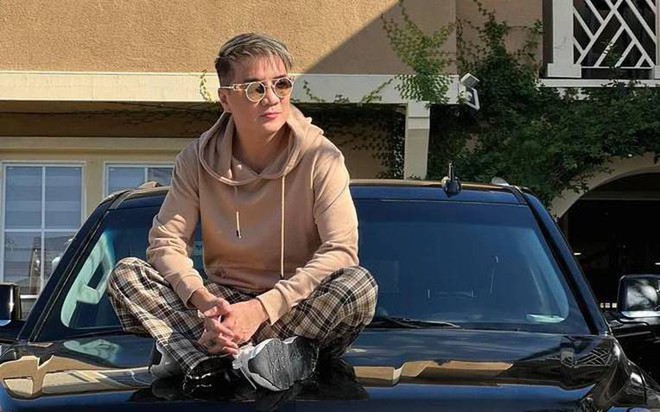 Biệt thự hơn trăm tỷ của Đàm Vĩnh Hưng ở quận 10 Căn biệt thự hai mặt tiền của ca sĩ Đàm Vĩnh Hưng