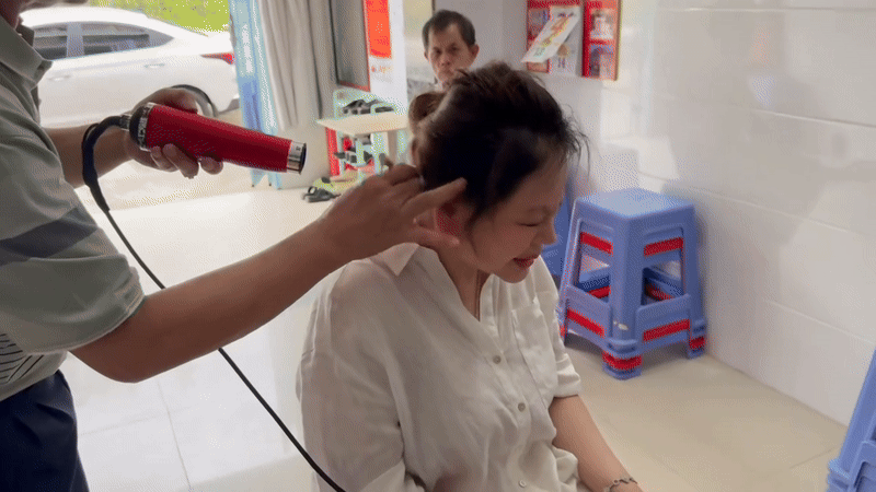 Nữ diễn viên sinh năm 1972 đi lại khó khăn, tiết lộ bị đau thần kinh tọa, thoát vị đĩa đệm