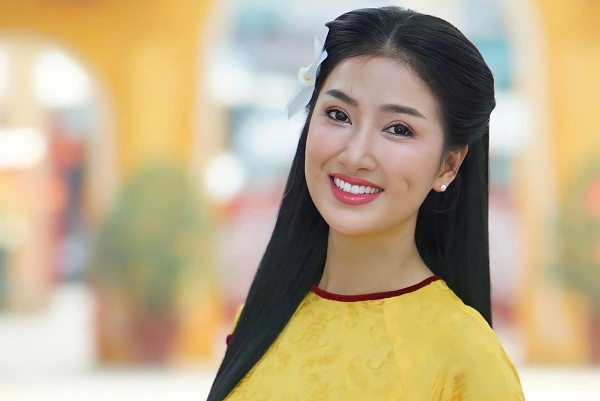 Nữ diễn viên Quỳnh Lam với tạo hình cổ trang