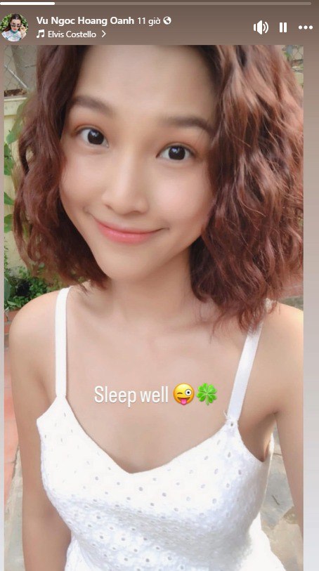 Hoàng Oanh tươi tắn sau tin chồng cũ cầu hôn