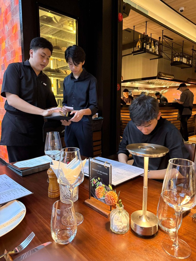 Subeo tham gia hoạt động tại công ty Subeo tập trung làm việc và học hỏi kinh doanh