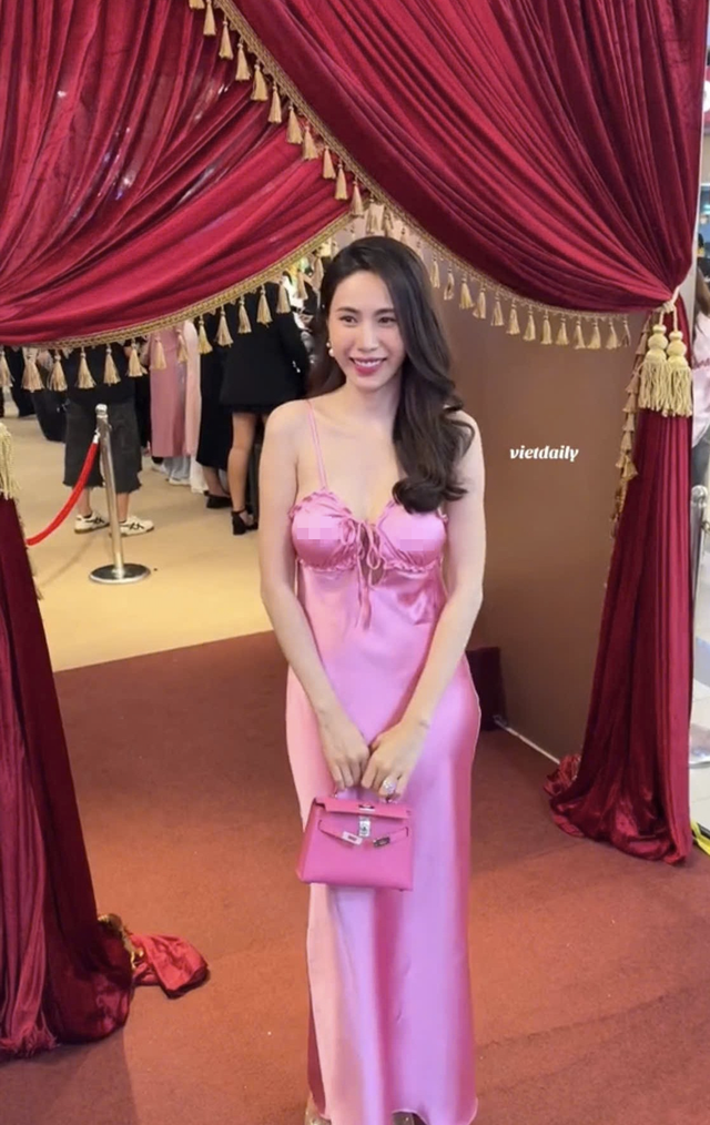 Lần tái xuất ồn ào của Thuỷ Tiên vào tháng 12/2024