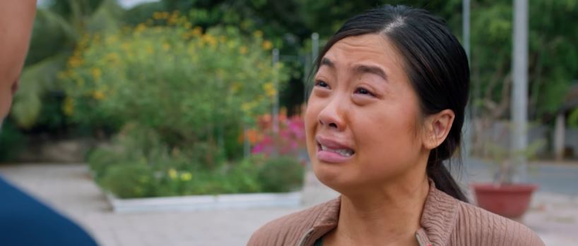 Khánh Tiên Leona diễn vai người vợ uất nghẹn