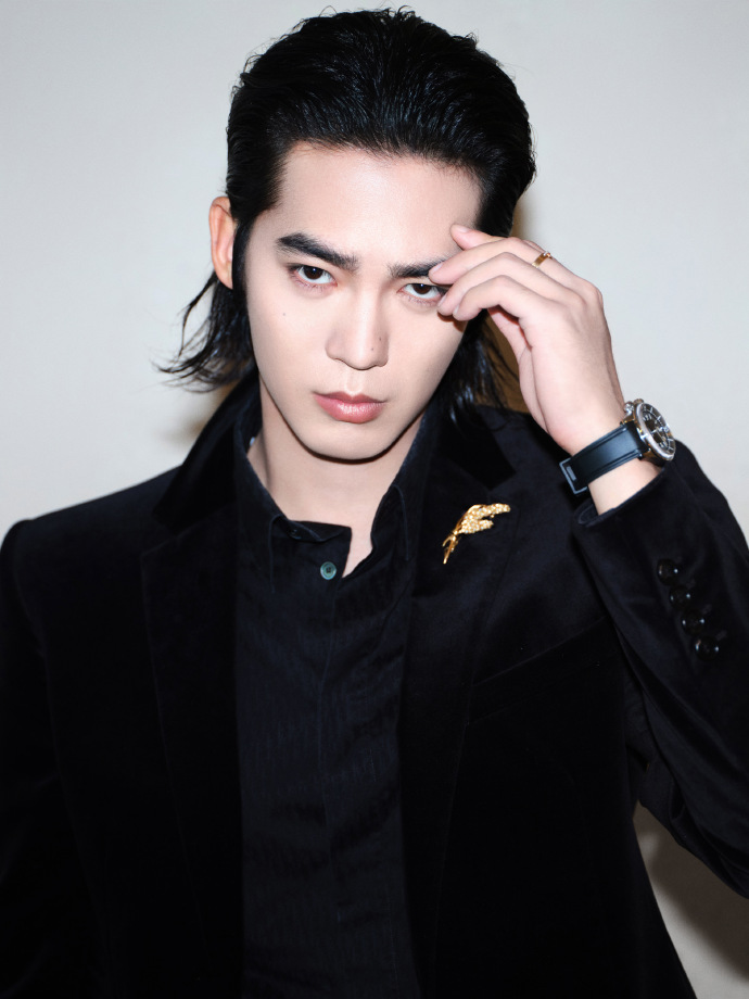 Vu Thích bị tố cáo bởi Trương Vũ Kỳ