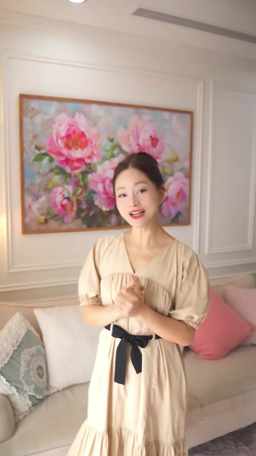 Lan Phương làm clip chia sẻ về cuộc sống hiện tại