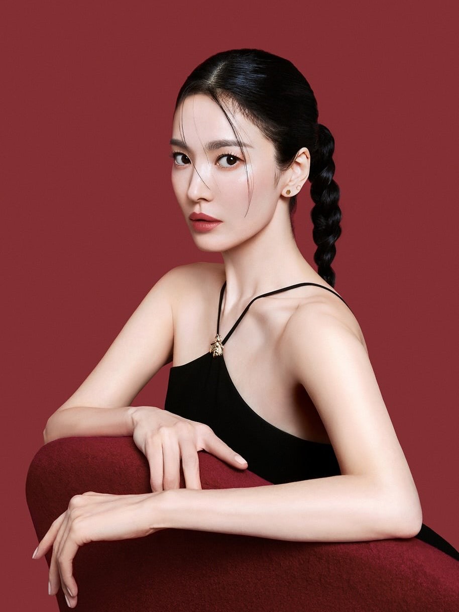 Song Hye Kyo hiện tại giữ nét tinh tế sang trọng Song Hye Kyo hiện tại giữ nét tinh tế sang trọng