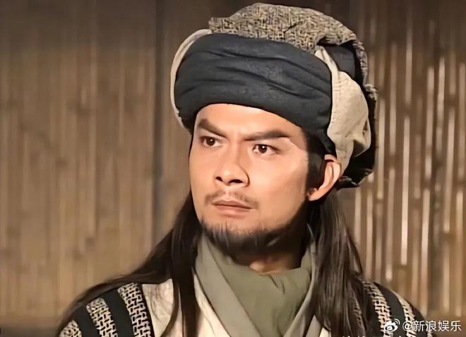 Huỳnh Nhật Hoa vai Kiều Phong