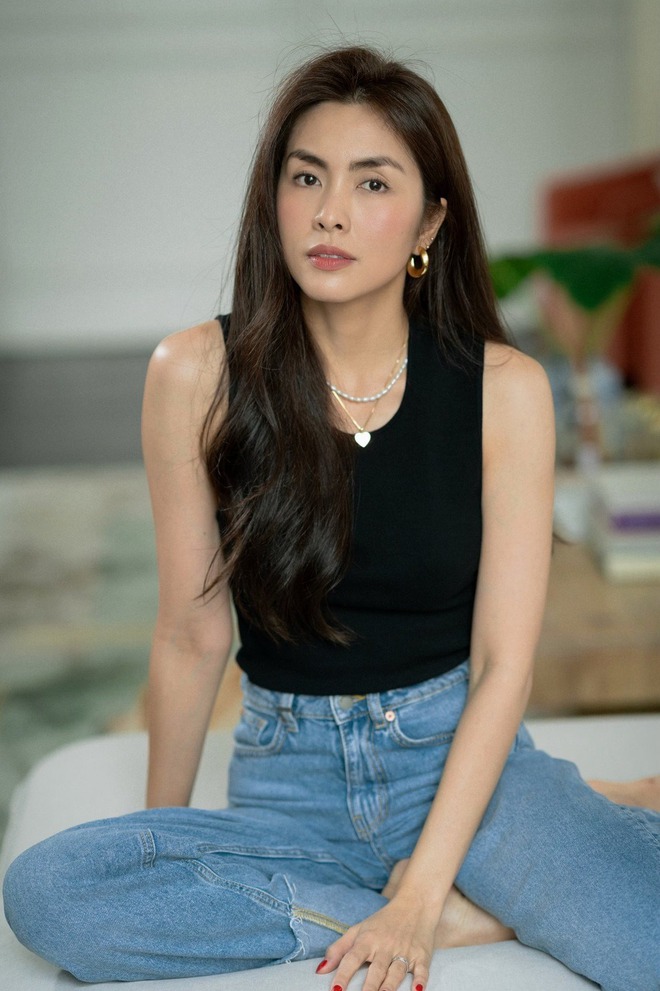 Toàn cảnh biệt thự dát vàng