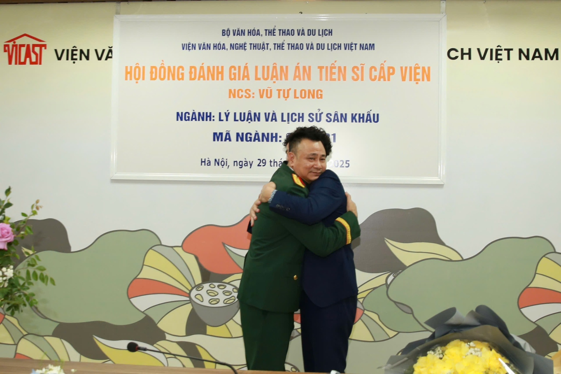 Cục trưởng Xuân Bắc gửi lời chúc mừng Tự Long