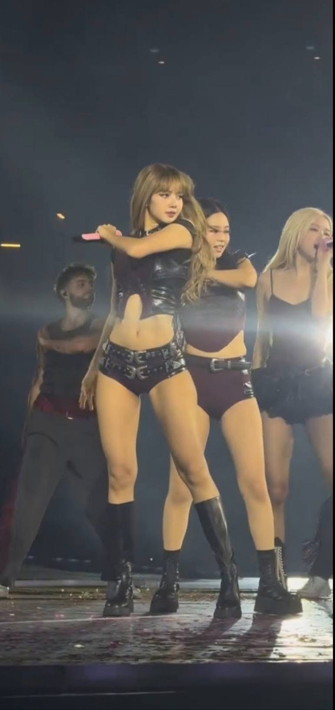 Lisa trong concert gần đây