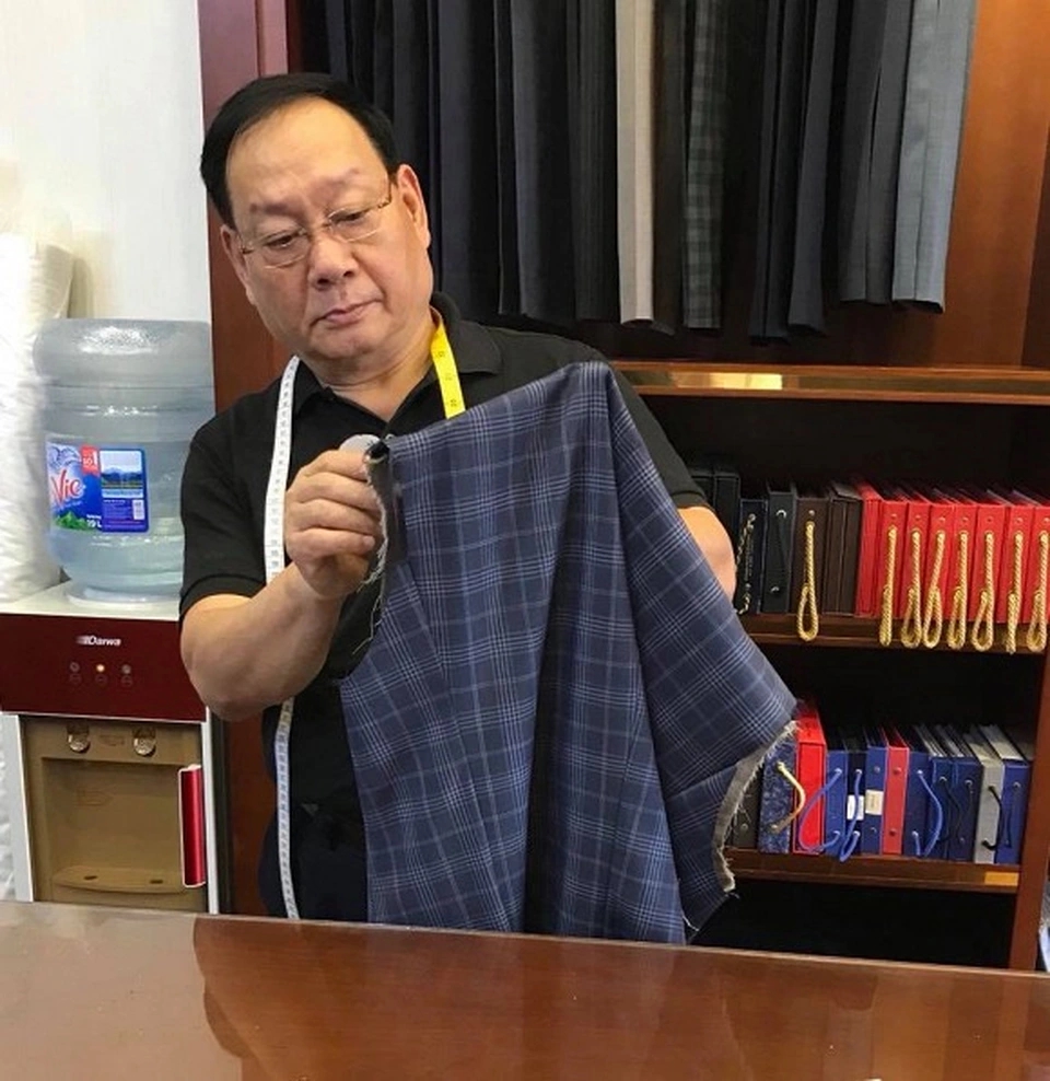 Gia đình có truyền thống làm nghề may nhưng NSND Tiến Đạt lại đam mê nghệ thuật