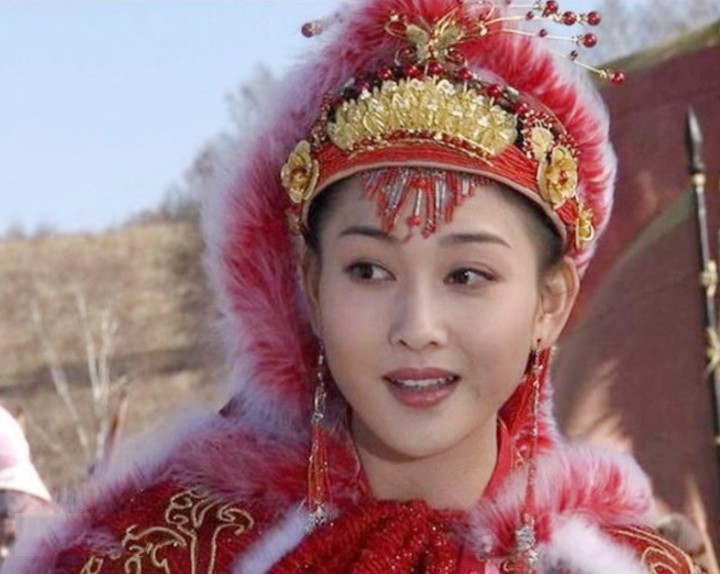 Lý Thể Hoa vai Vương Chiêu Quân